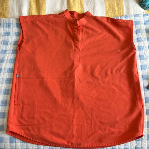 Figs Tops - FIGS orange scrub top XS